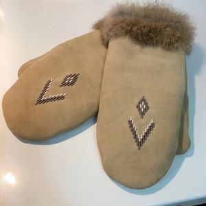 Suede mitts, very warm, womens medium